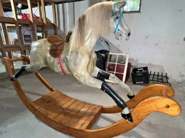 Bow Rocking Horse 52 inch  by HoneyCombe Horses