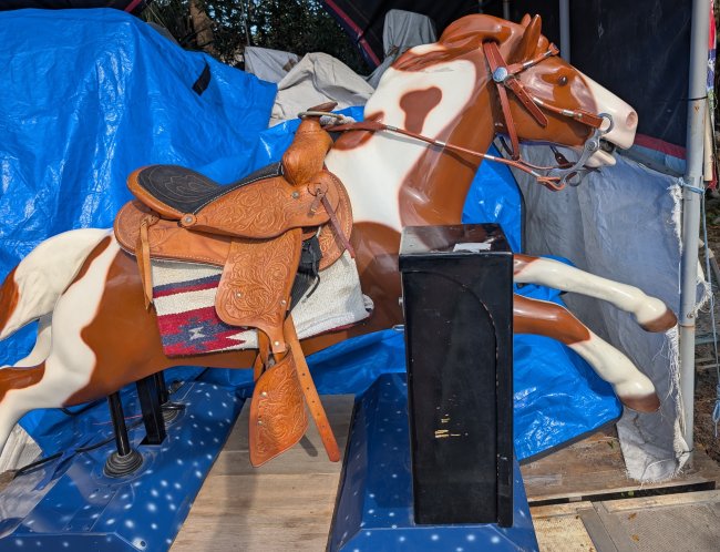 Champion Horse Kiddie Ride, Chestnut Pinto with sound box