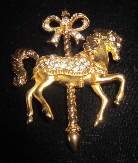 Franklin Mint Carousel of Pins (4 Rhinestone Carousel Horse Pins with Mirrored Stand)